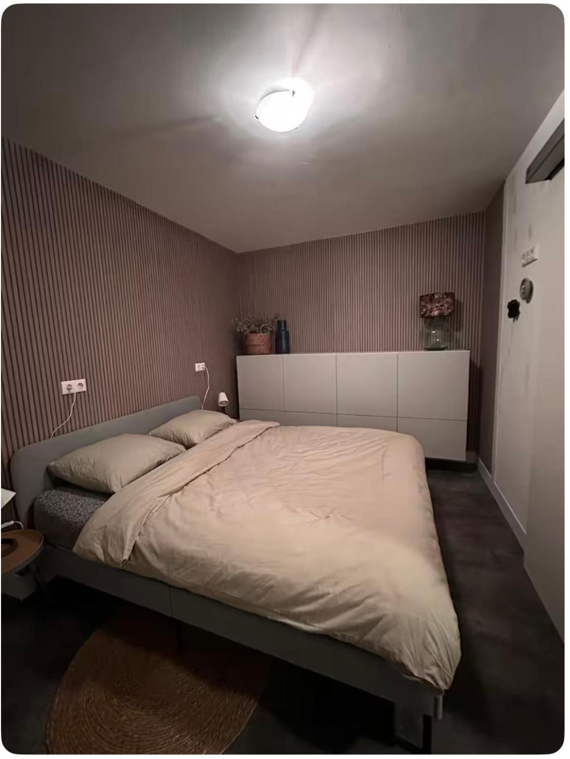 B&B Het Kleine Huisje Емен Екстериор снимка