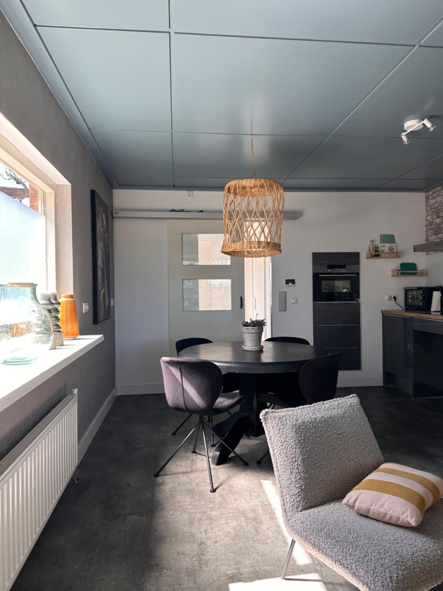 B&B Het Kleine Huisje Емен Екстериор снимка